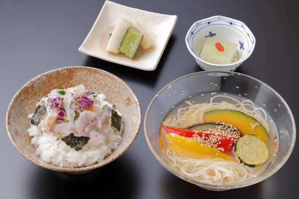 太刀魚薬味和え丼と夏野菜素麺セット
